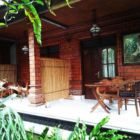 Hotel Yumi House Ubud Esterno foto